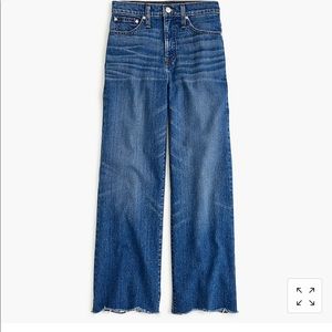 Wide-leg cropped jean with chewed hems